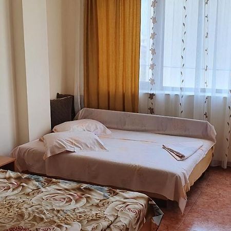 Vila Raduinea 艾福雷诺德 外观 照片